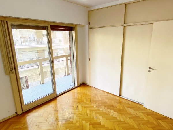 Flores Depto 3 ambientes Cochera Balcon Frente Impecable