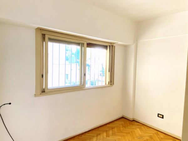 Flores Depto 3 ambientes Cochera Balcon Frente Impecable