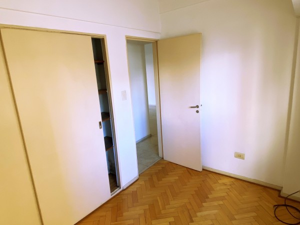 Flores Depto 3 ambientes Cochera Balcon Frente Impecable
