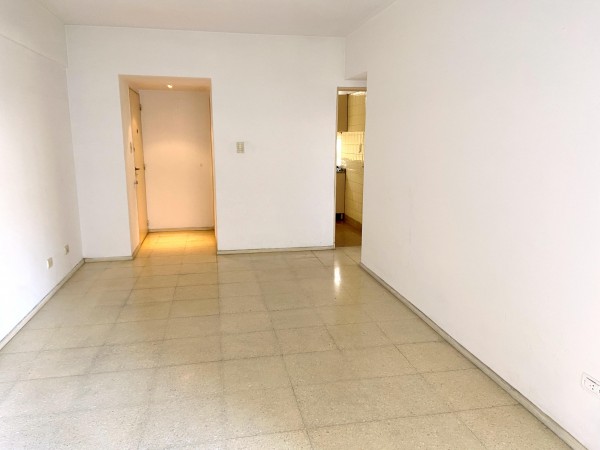 Flores Depto 3 ambientes Cochera Balcon Frente Impecable