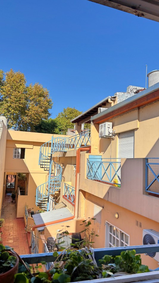 Apto Credito - PH 3 amb 2 baños completos 96,00m2 1er Piso u$s159000 Exp: $80.000