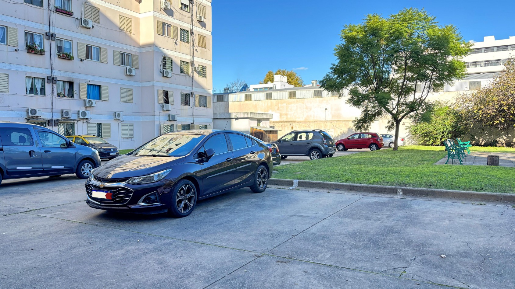 Apto Credito Parque Chacabuco Depto 2 Amb + Cochera Impecable Muy Luminoso u$s58000