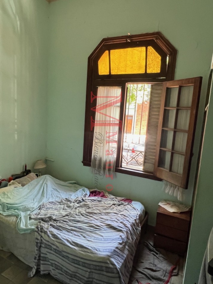 PATERNAL PH 4 AMB Frente Patio Terraza 2 Baños a Reciclar u$s190.000