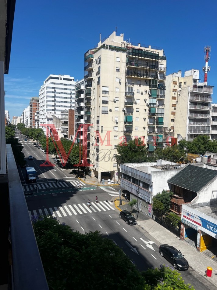 Alquiler - Departamento 2 amb Frente Balcon Sum Pileta Parrilla $700.000 + Exp: $190.000