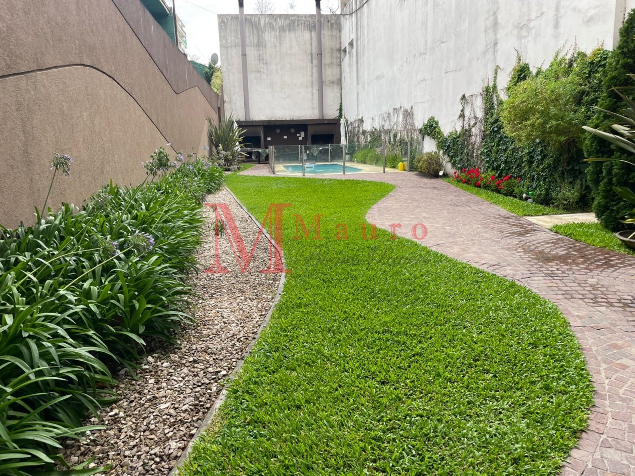 Alquiler - Departamento 2 amb Frente Balcon Sum Pileta Parrilla $700.000 + Exp: $190.000
