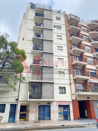 Excelente Semipiso de 3 Amb Opción a 4 Amb Balcón Frente Muy Luminoso U$s