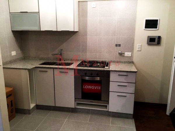 Ambiente Divisible 37 m² Lavadero m del Subte Línea B U$s109.000 V. Urquiza