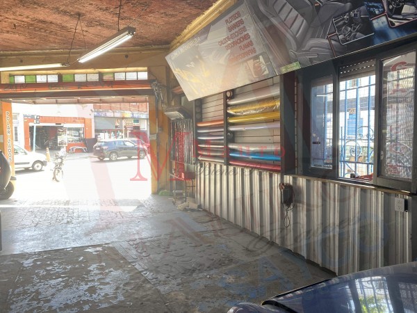 RESERVADO - WARNES  OPORTUNIDAD - LOCAL COMERCIAL con TERRENO PROPIO 
