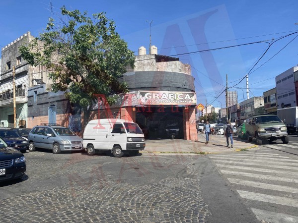 RESERVADO - WARNES  OPORTUNIDAD - LOCAL COMERCIAL con TERRENO PROPIO 