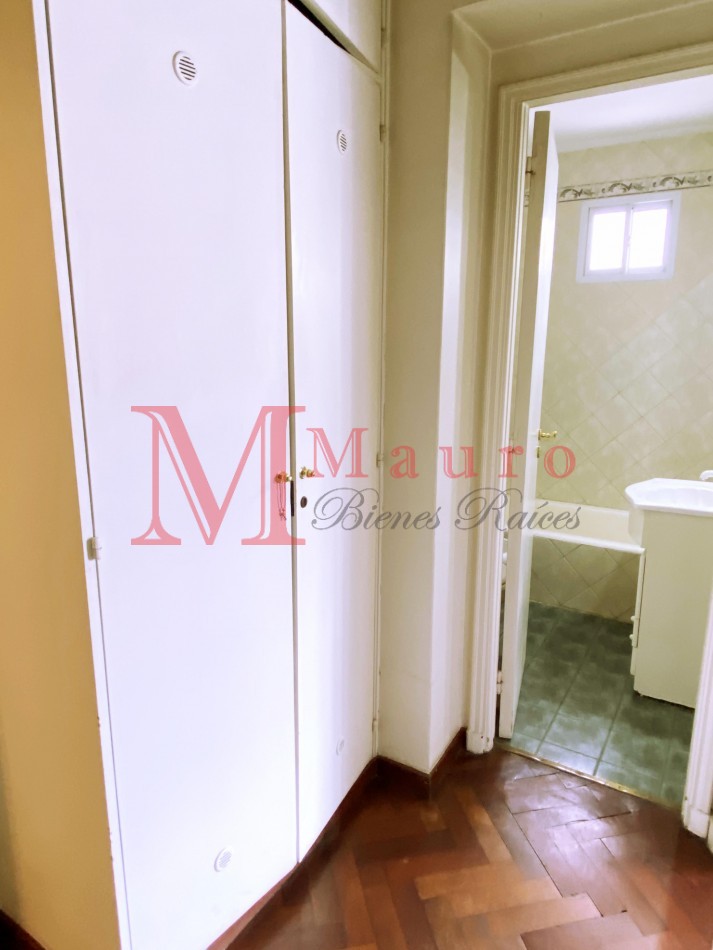 Caballito Aranguren al 500 Depto 3 ambientes u$s129.900 Baño y Toilette
