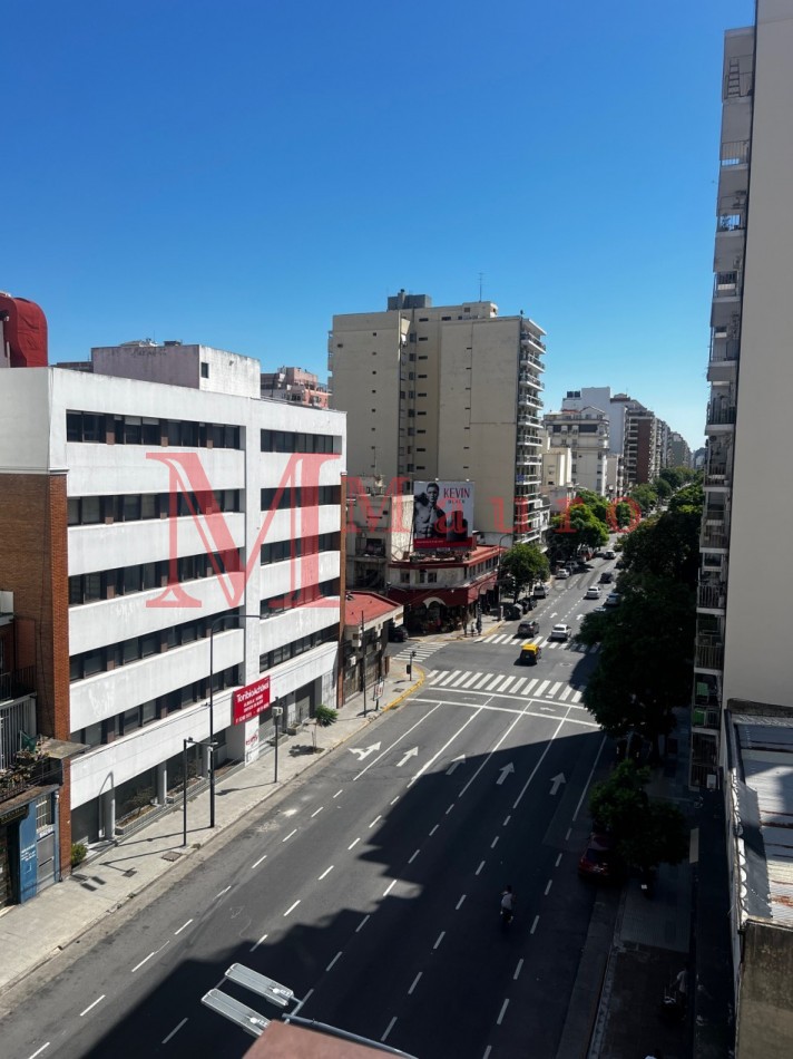Alquiler - Departamento 2 amb Frente Balcon Sum Pileta Parrilla $700.000 + Exp: $190.000