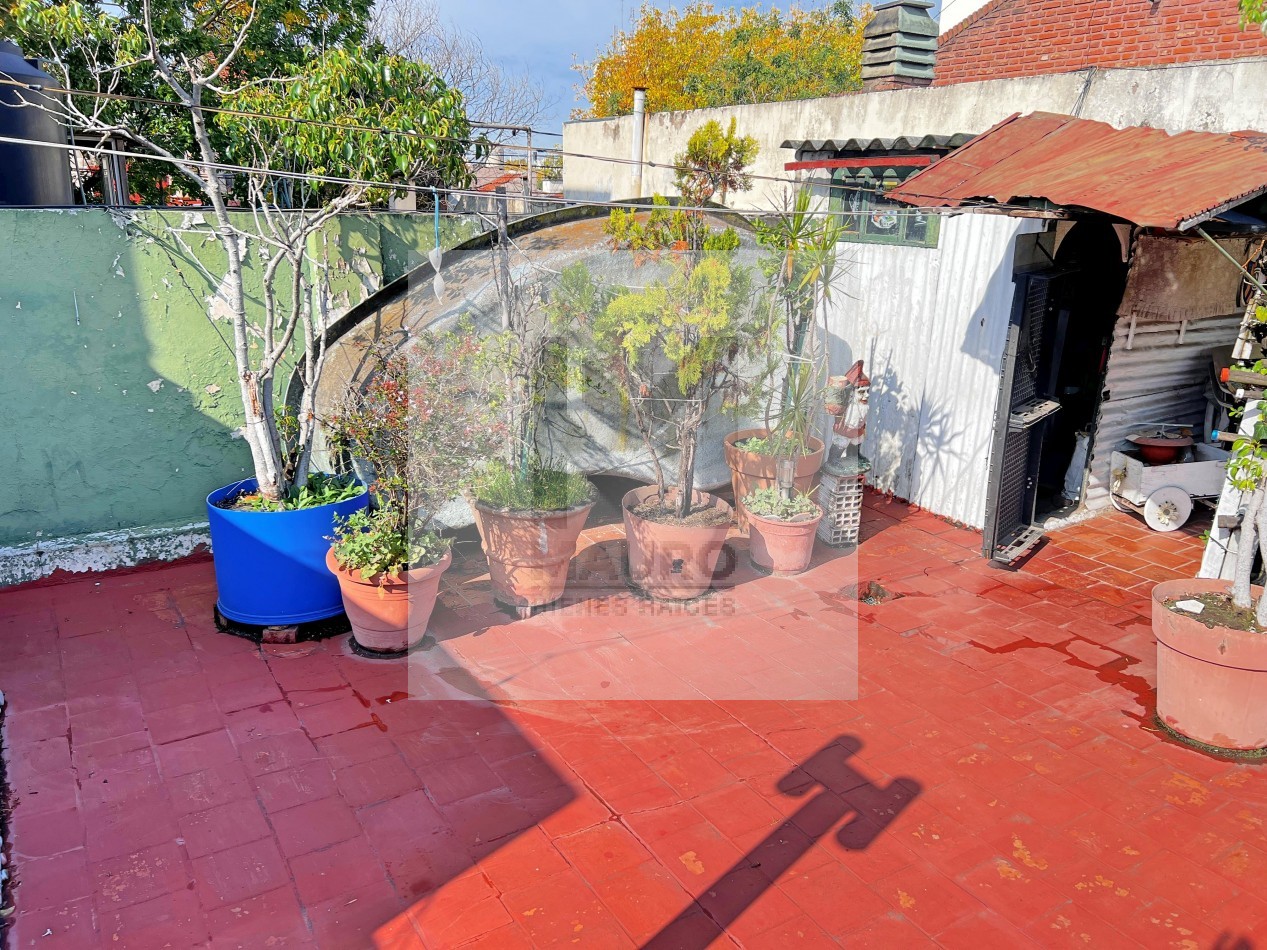 VENDIDO VENDIDO Saavedra PH 2 amb Patio y Terraza Exclusiva,Sup: 96m2 - TODO A RECICLAR u$s90.000 Sin Expensas