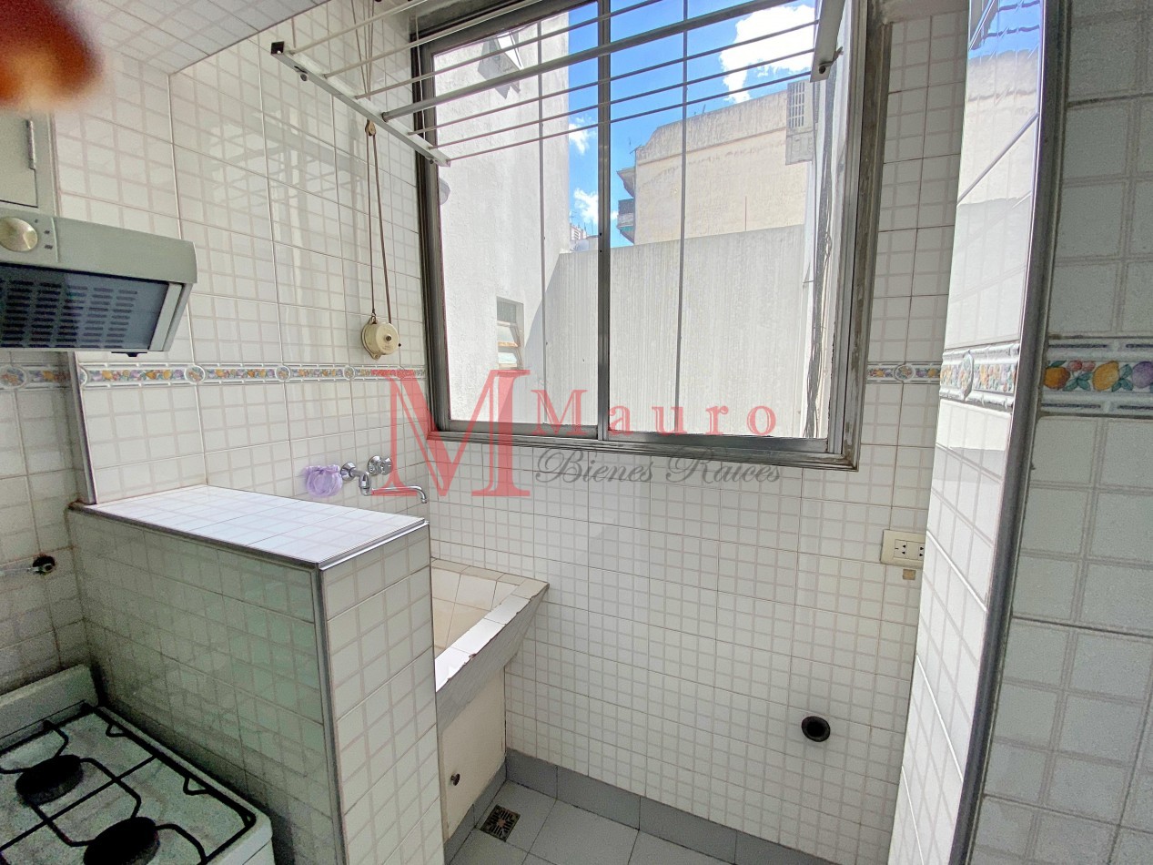 Caballito Aranguren al 500 Depto 3 ambientes u$s129.900 Baño y Toilette