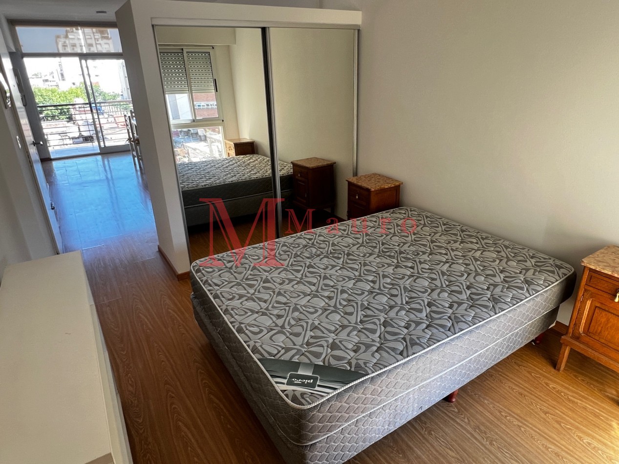Alquiler - Departamento 2 amb Frente Balcon Sum Pileta Parrilla $700.000 + Exp: $190.000