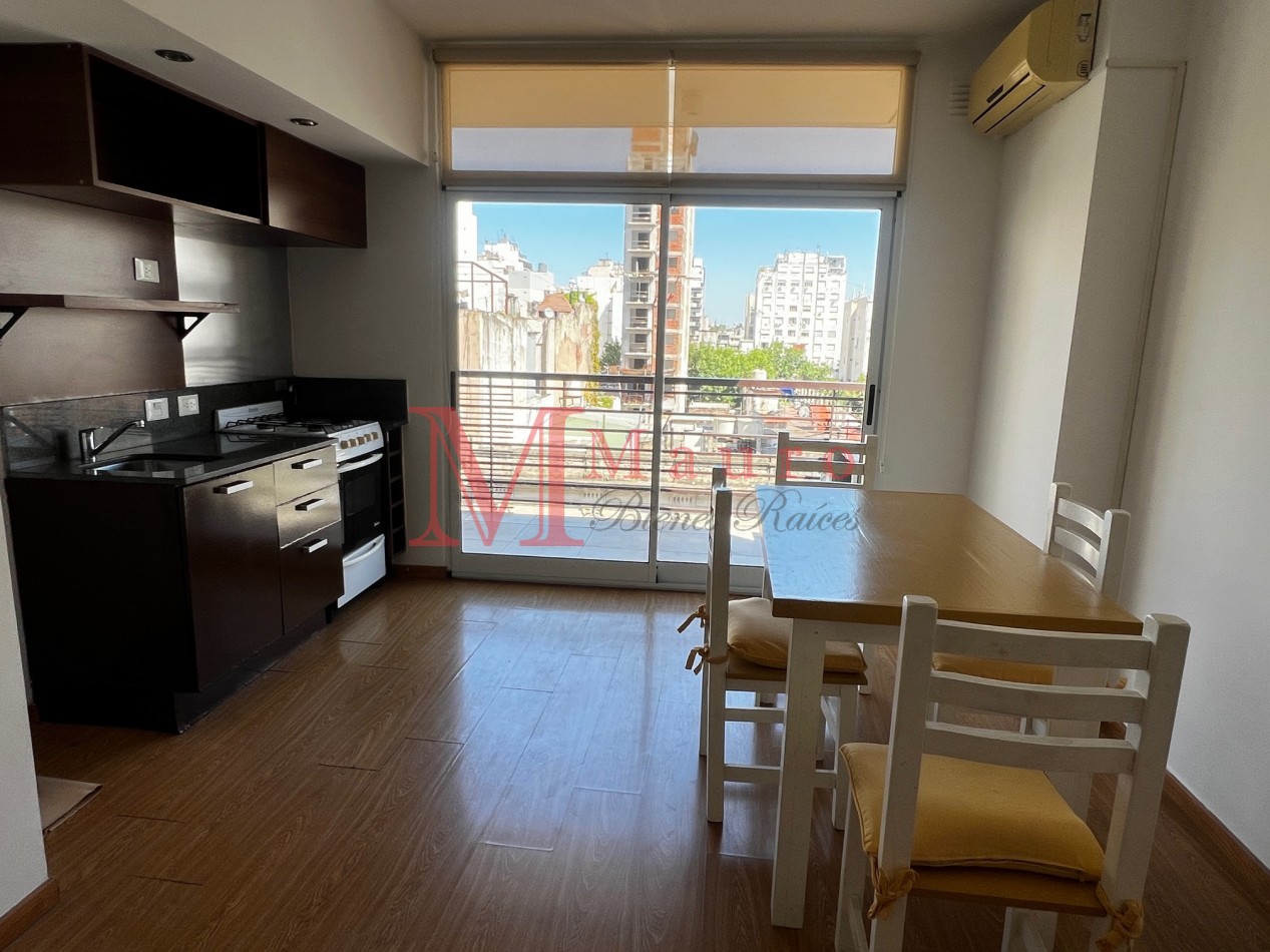 Alquiler - Departamento 2 amb Frente Balcon Sum Pileta Parrilla $700.000 + Exp: $190.000