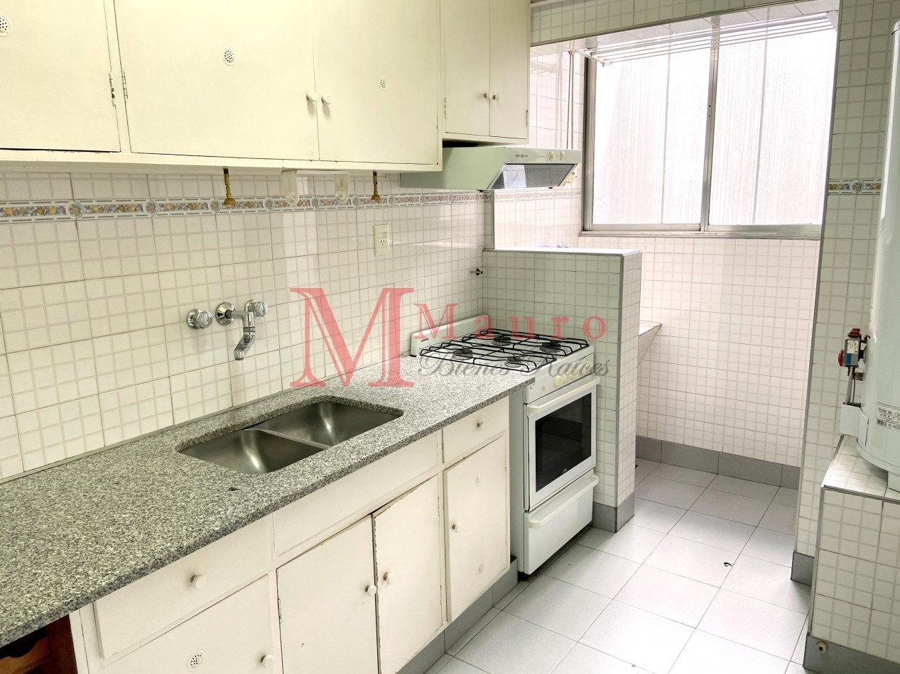 Caballito Aranguren al 500 Depto 3 ambientes u$s129.900 Baño y Toilette